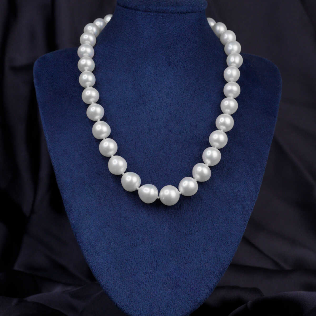 White Pearl Necklace